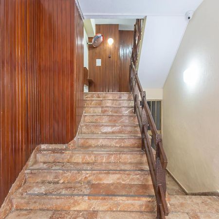 Homely Malaga San Juan De Letran Plaza De La Merced المظهر الخارجي الصورة