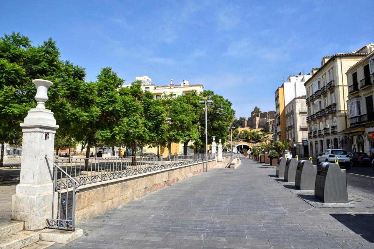 Homely Malaga San Juan De Letran Plaza De La Merced المظهر الخارجي الصورة
