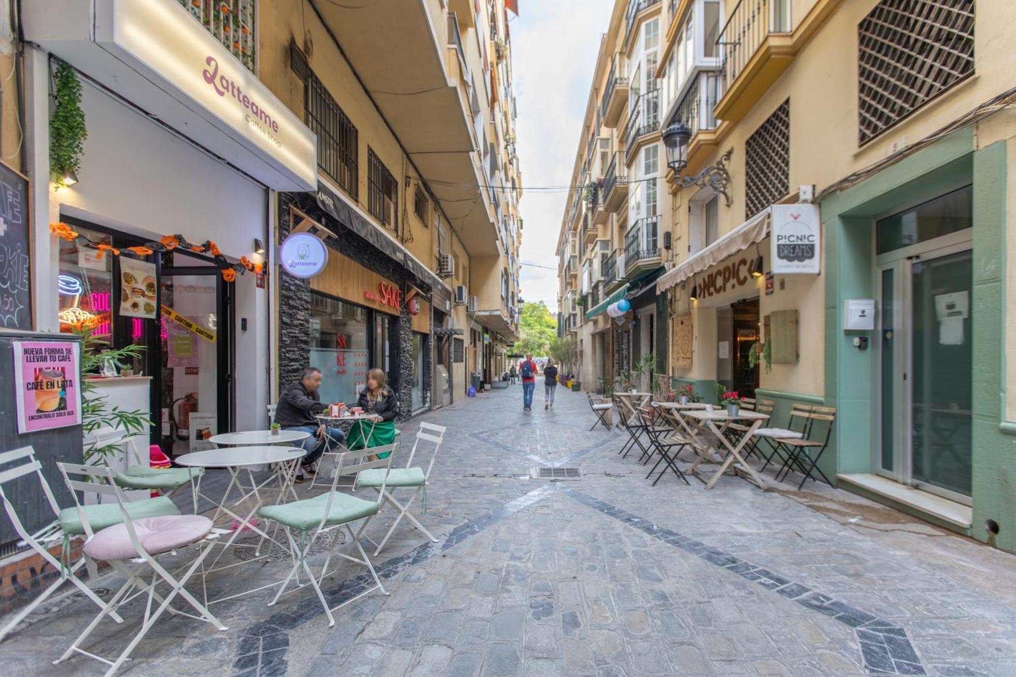 Homely Malaga San Juan De Letran Plaza De La Merced المظهر الخارجي الصورة